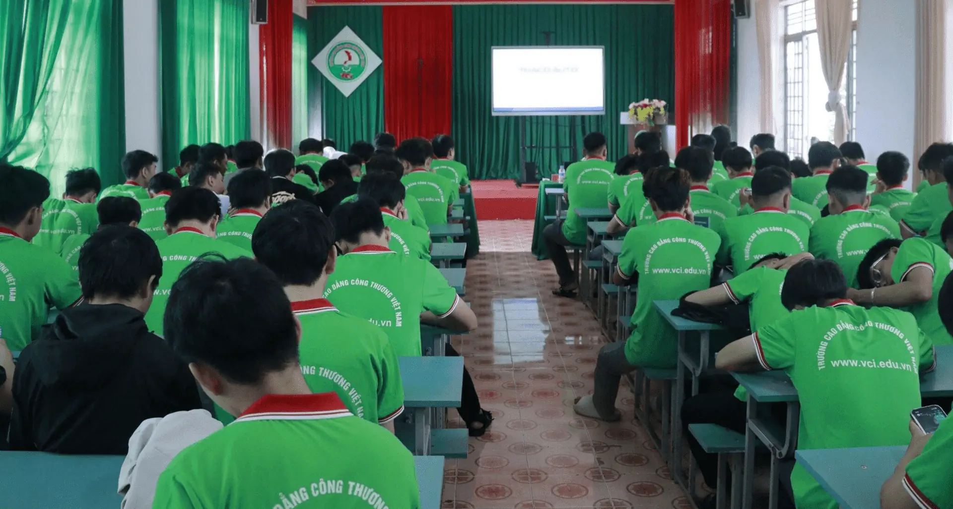 THACO AUTO Đắk Lắk – Đồng hành cùng sinh viên Trường Cao đẳng Công Thương Việt Nam